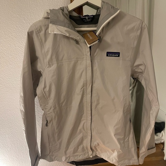 Brand New Patagonia Women's Torrentshell 3L Rain Jacket XS WHITE - Picture 5 of 7